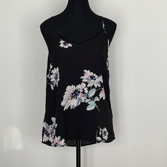 Reitmans Floral Black Camisole Top size medium - Picture 3 of 7
